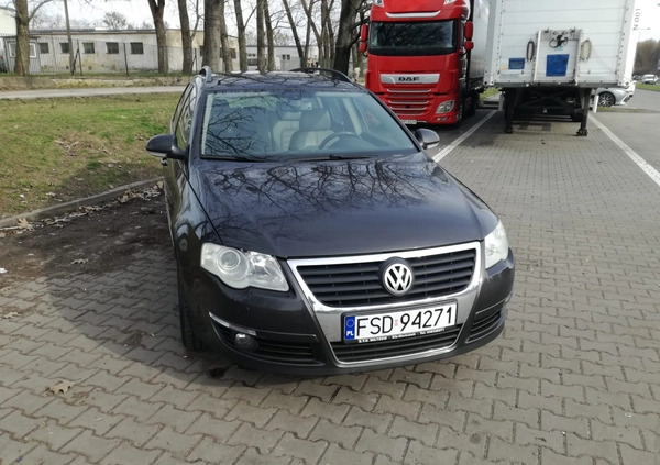 Volkswagen Passat cena 14500 przebieg: 275000, rok produkcji 2005 z Piaseczno małe 667